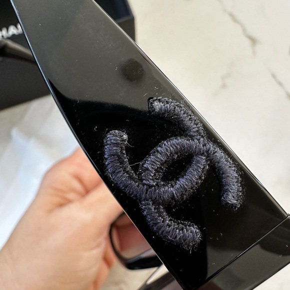 Chanel Embroidered Black Gradient Sunglasses - Picture 10 of 11
